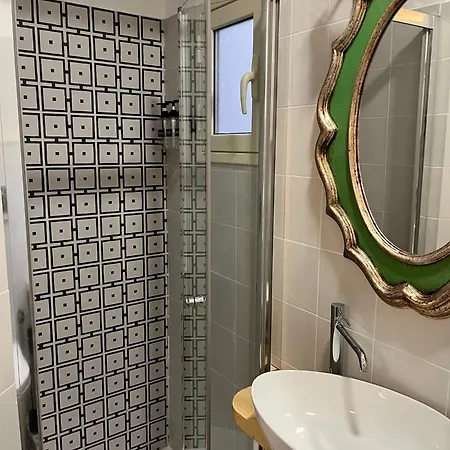 Crescenzio In Laterano Tatil Evi *